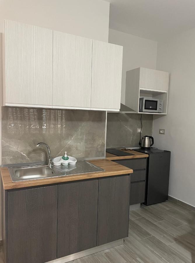 Lotus Apartments Vlorë エクステリア 写真