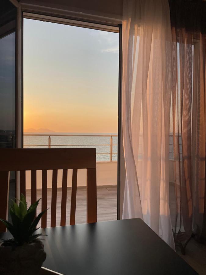 Lotus Apartments Vlorë エクステリア 写真