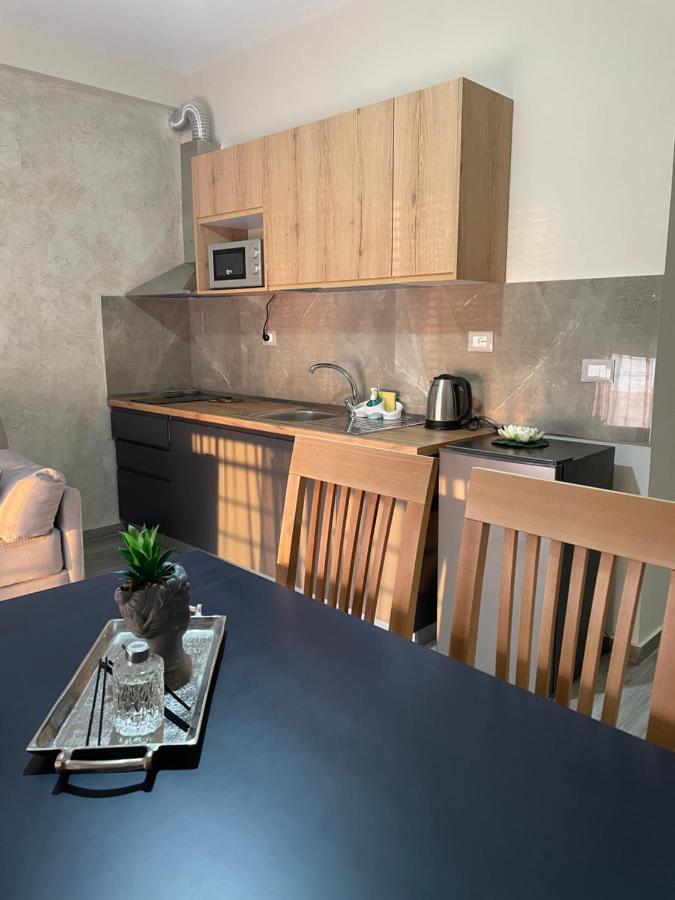 Lotus Apartments Vlorë エクステリア 写真