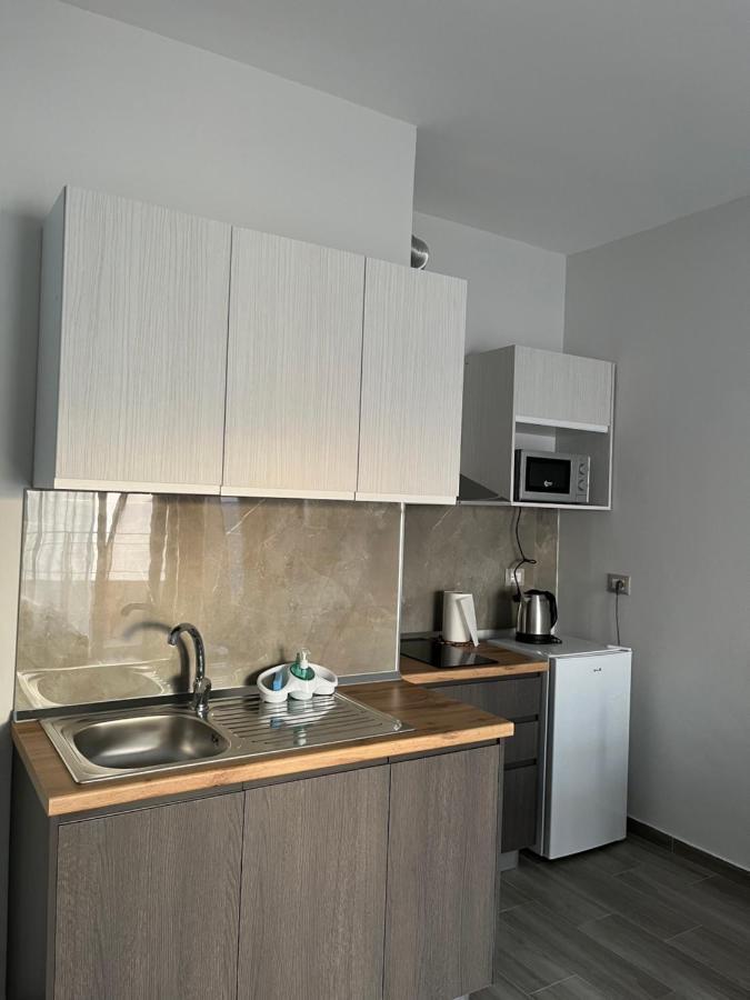 Lotus Apartments Vlorë エクステリア 写真